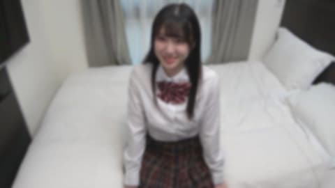 独家 【废版】永久保存版――之后加入偶像团体的被称为「学.年一美女」的白皙清纯的～18岁。成为偶像前的冲击影像。 FC2-PPV-4968831